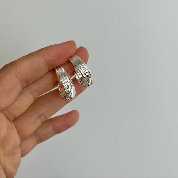 4/$15 Hammered Texture Silver Hoop Earrings - Picture 3 of 6